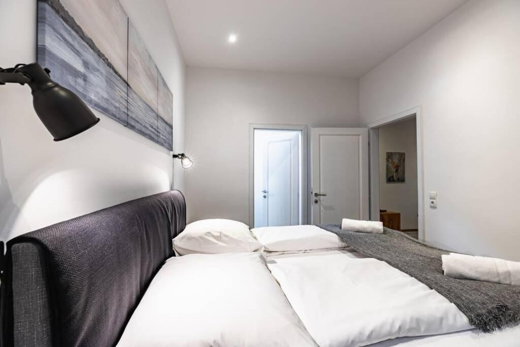 Modern Next To Subway Station Appartement Wenen